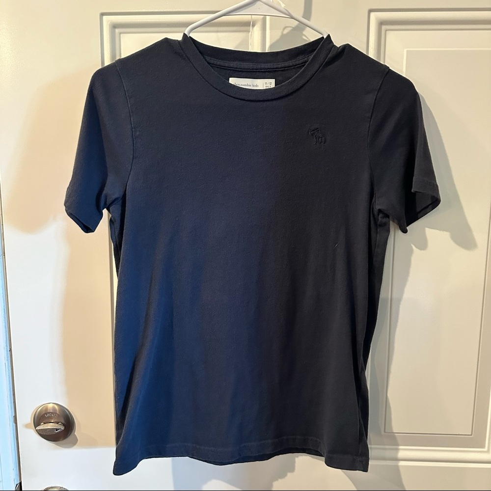 Navy Abercrombie kids t shirt